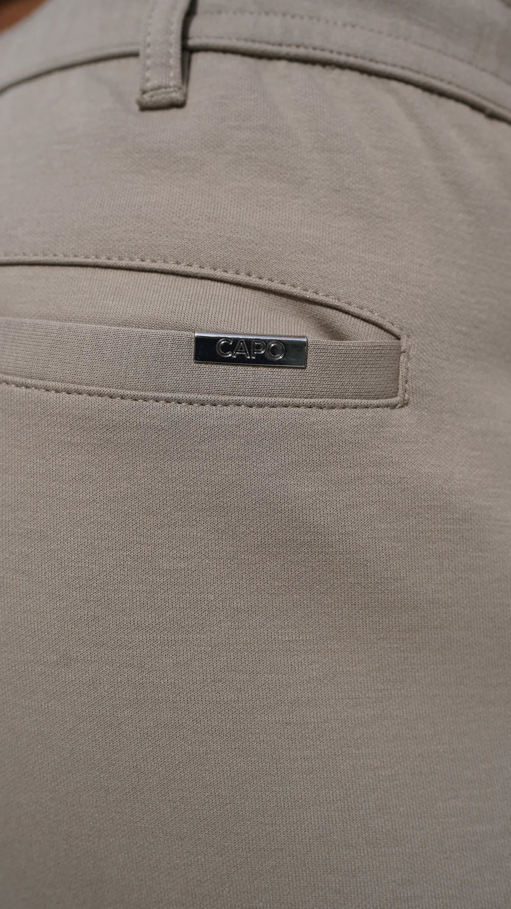 Capo Interlock Shorts In Oatmeal