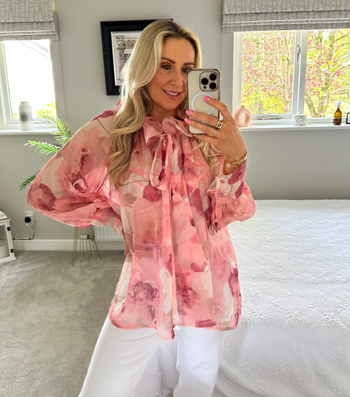 Beatrix Floral Ruffle Blouse In Rose