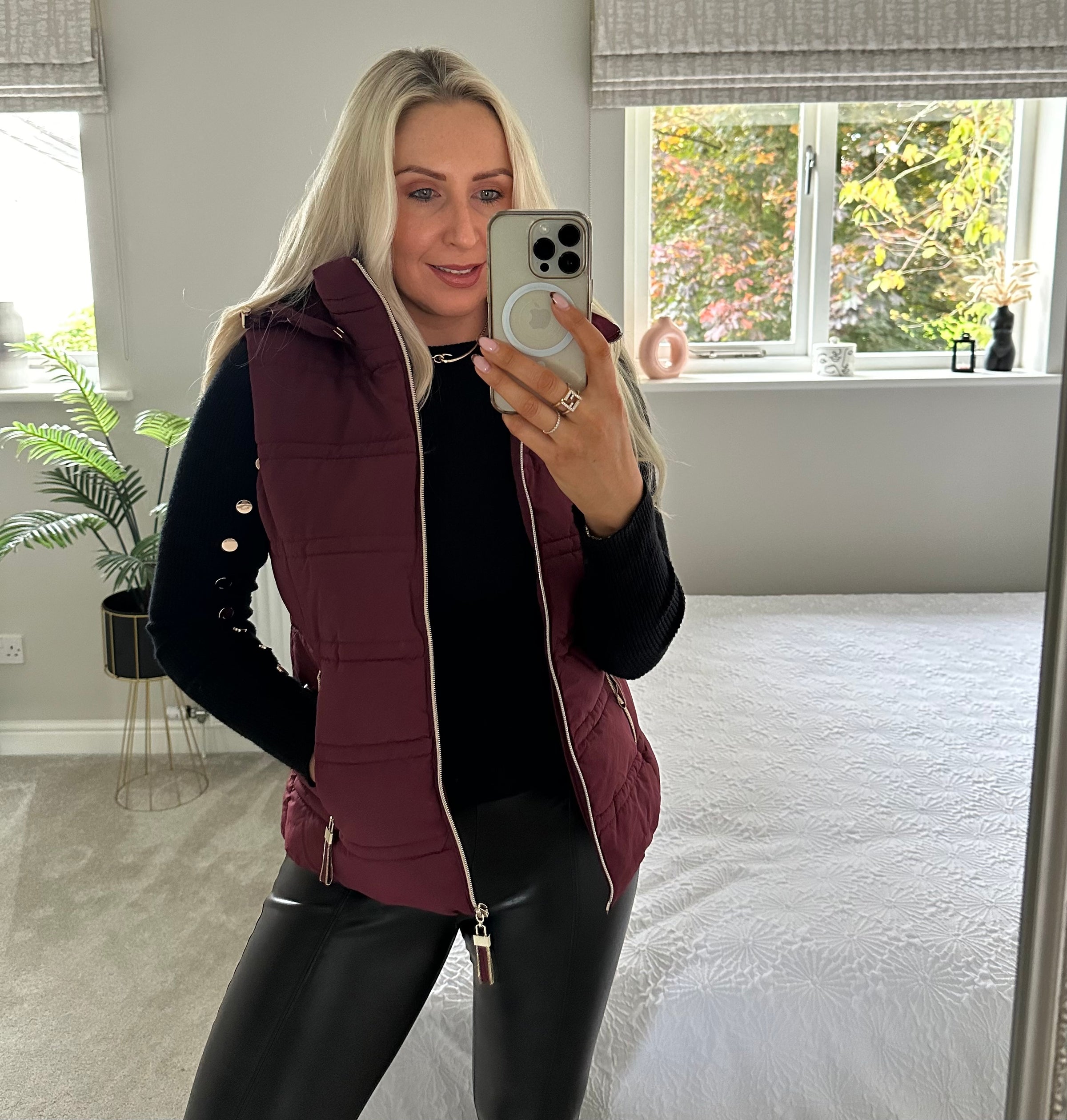 Polly Gilet in Burgundy