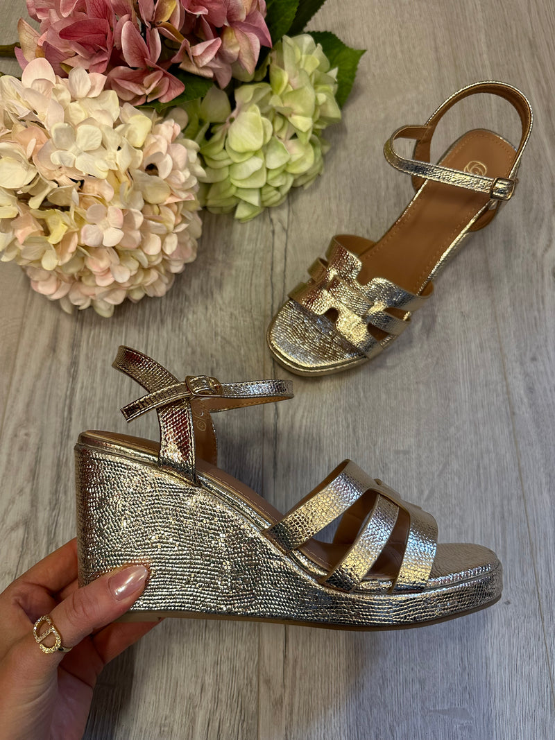 Gianna Wedges In Gold