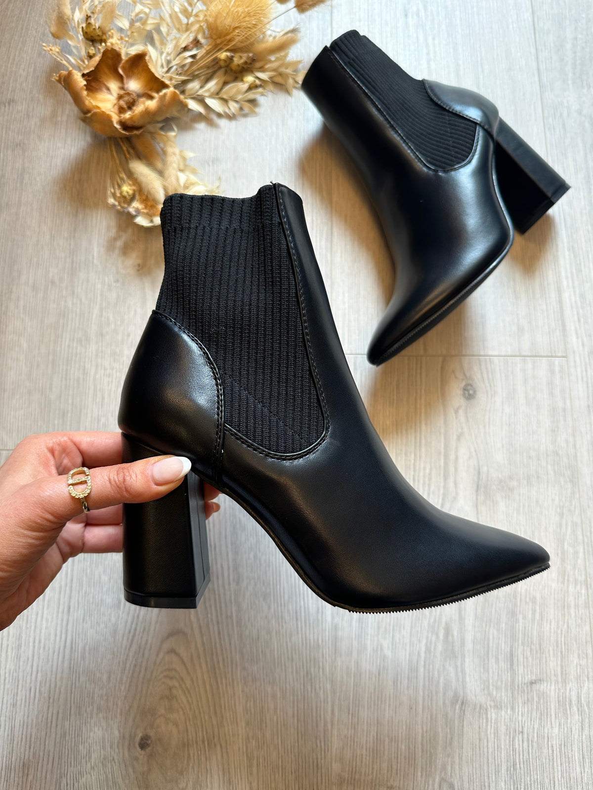 Jackie Ankle Boots In Black