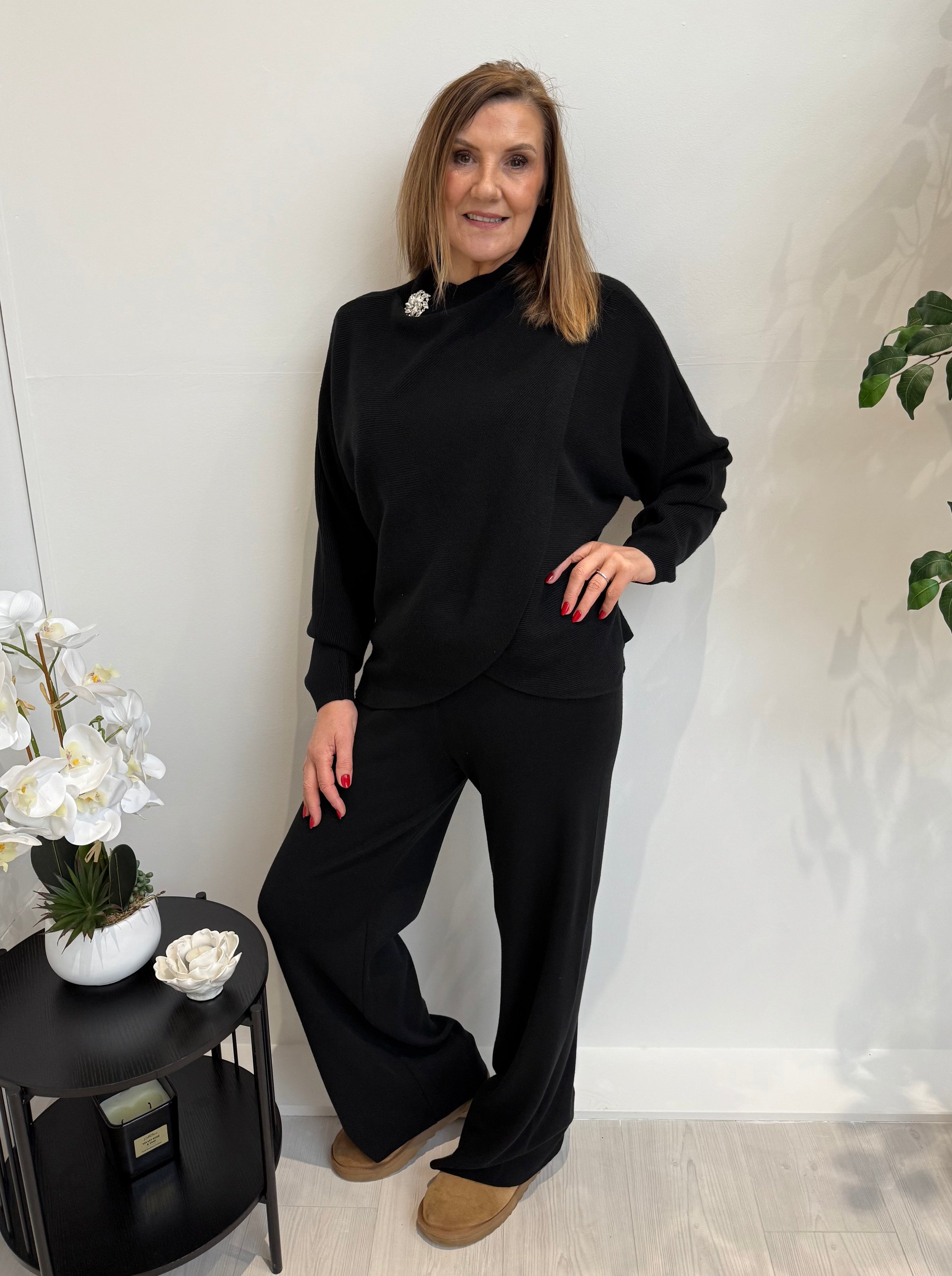 Lily Lounge Set In Black