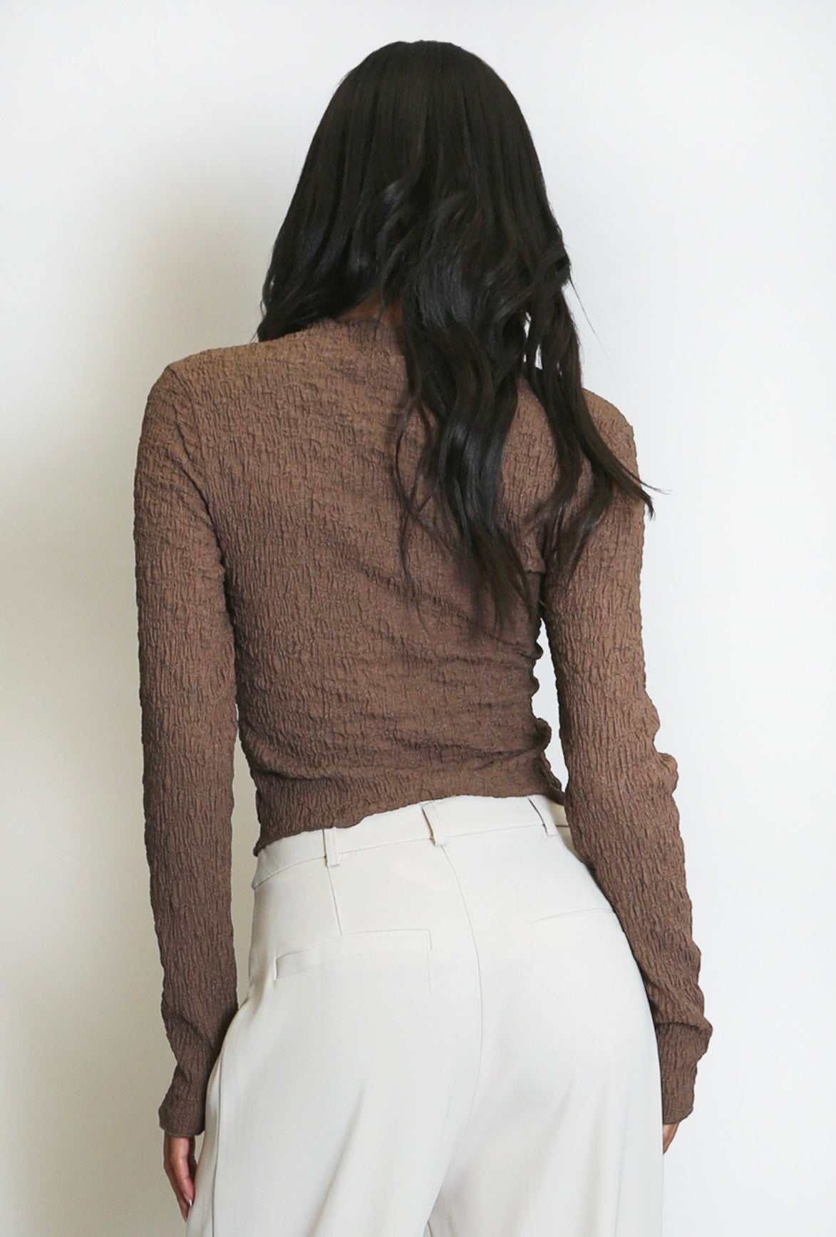 Talia Textured Top In Chocolate
