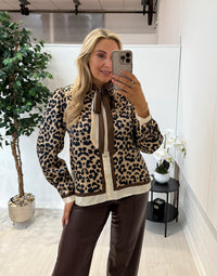 Elli Leopard Print Blouse in Beige