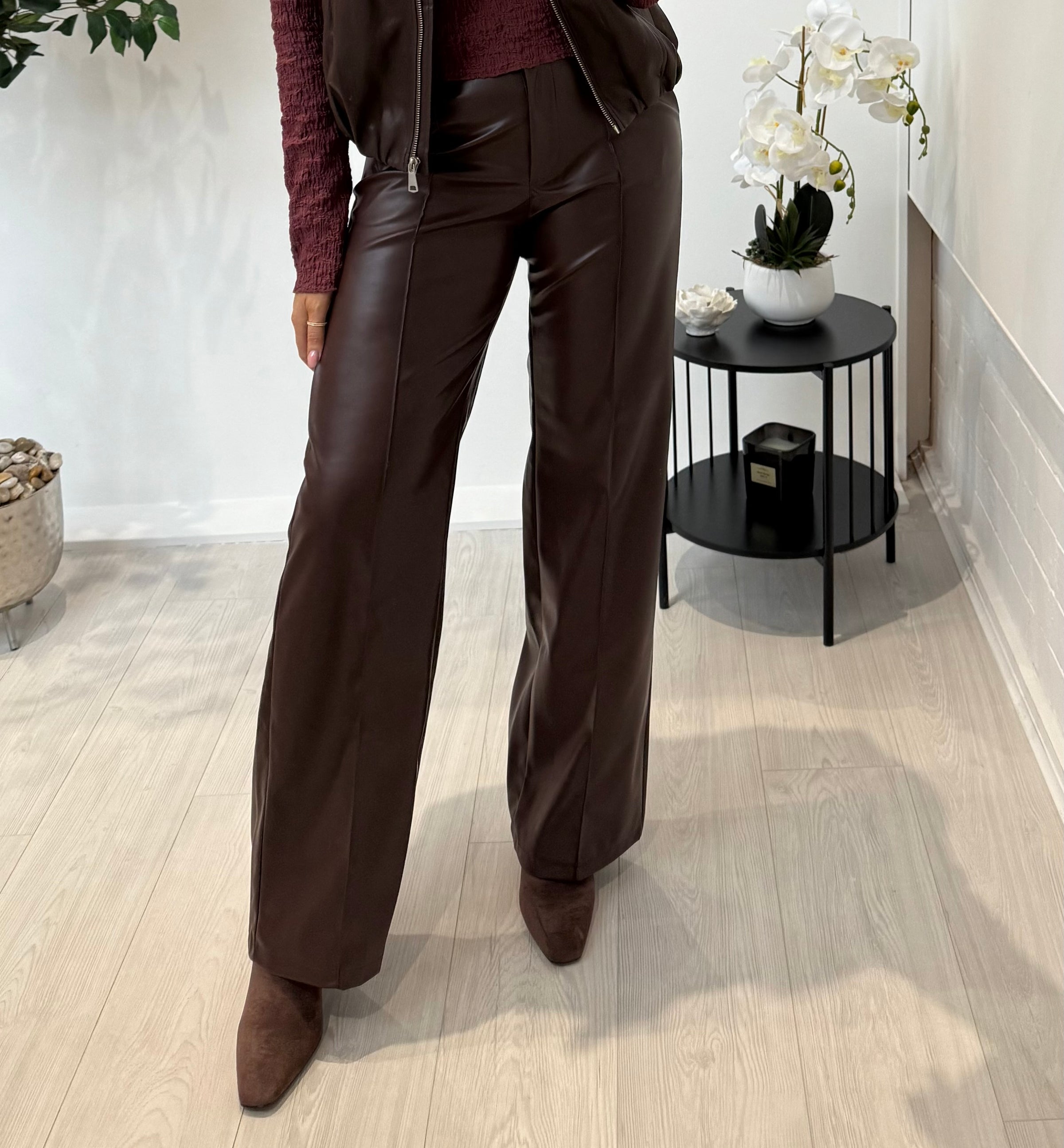 Cecilia Faux Leather Trousers In Chocolate