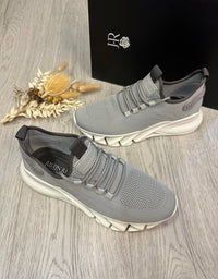 Justin Reess Bounce 5 Trainers In Grey/White