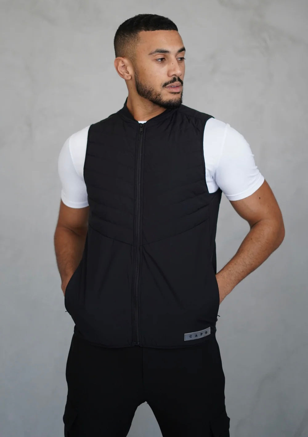 Capo Hybrid Gilet In Black