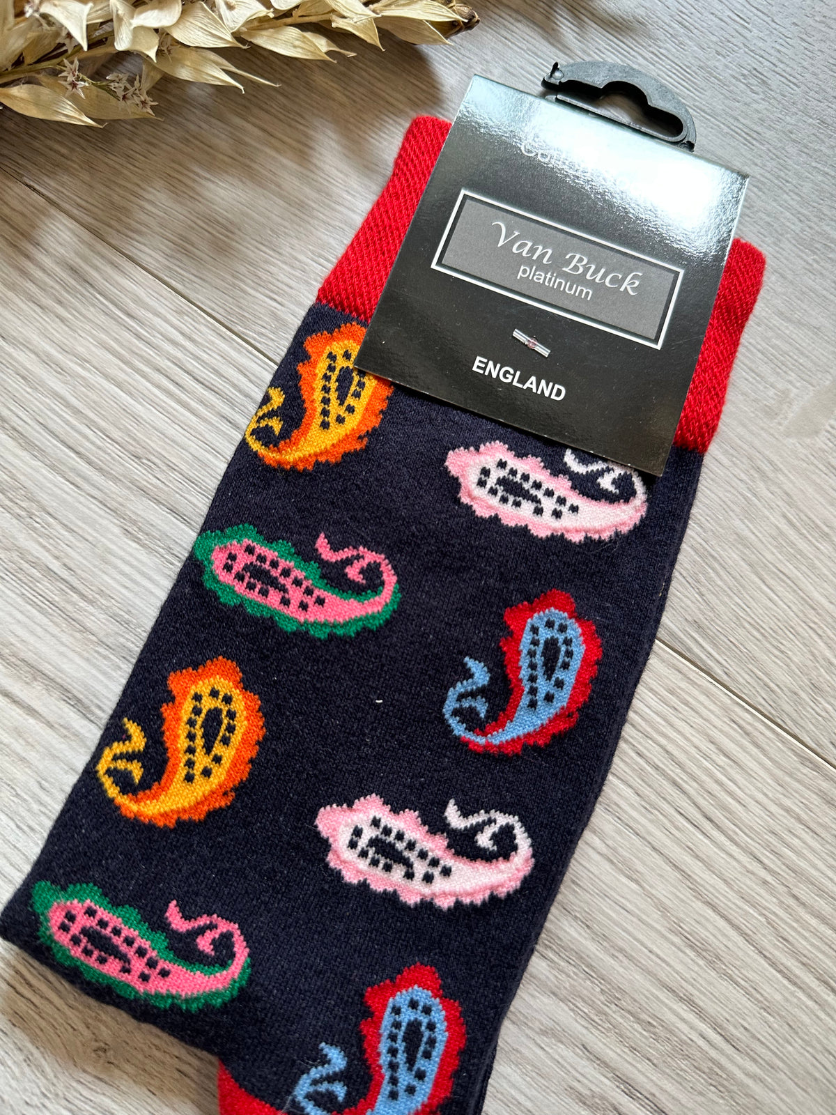 Van Buck Paisley Print Socks In Navy/Red