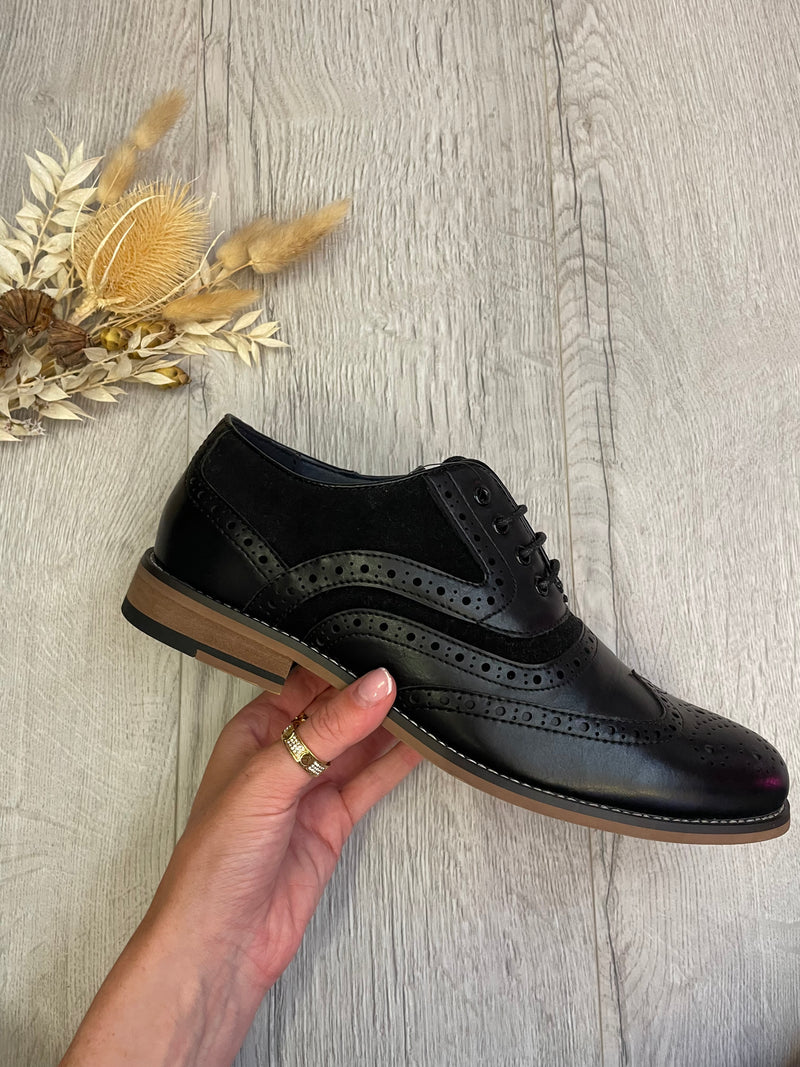 Cavani Ethan Brogue In Black