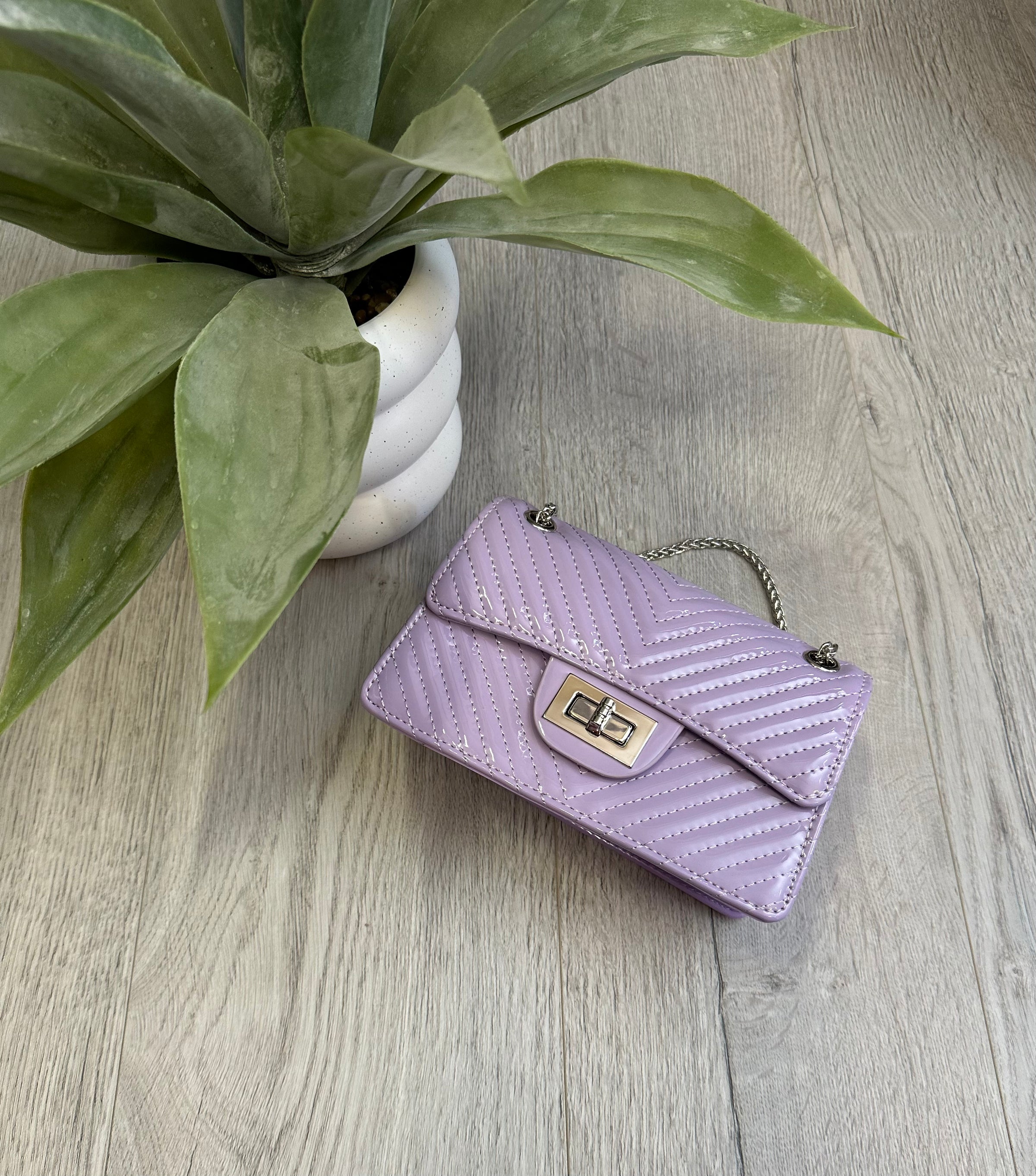 Mia Patent Handbag In Lilac