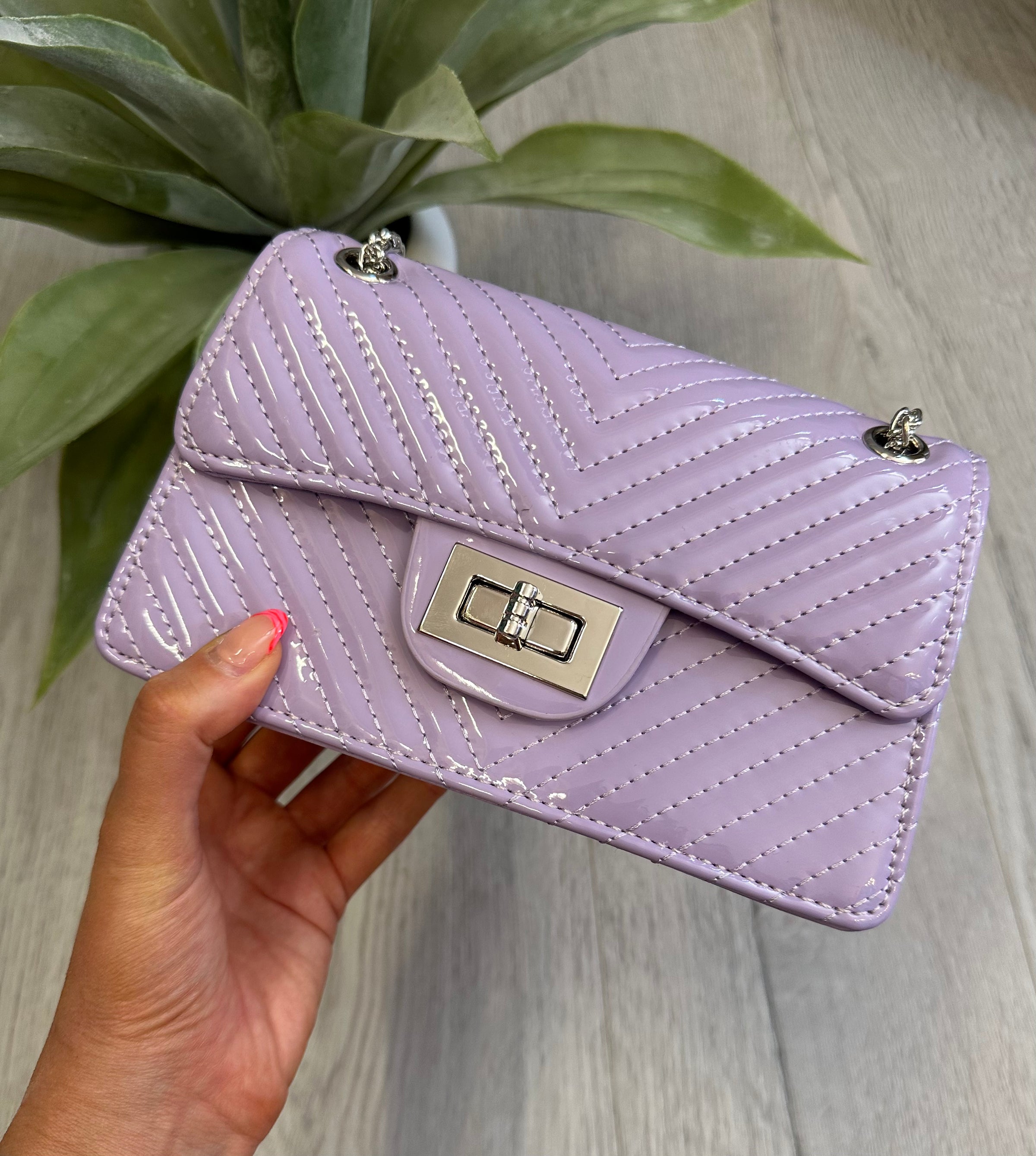 Mia Patent Handbag In Lilac