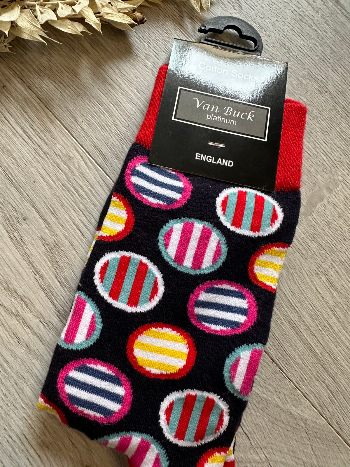 Van Buck Deck Chair Print Socks In Navy/Red